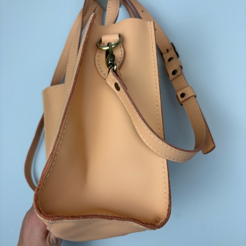 Portland Leather Goods Lola Crossbody Tote Mamey Zipper - Picture 3 of 12